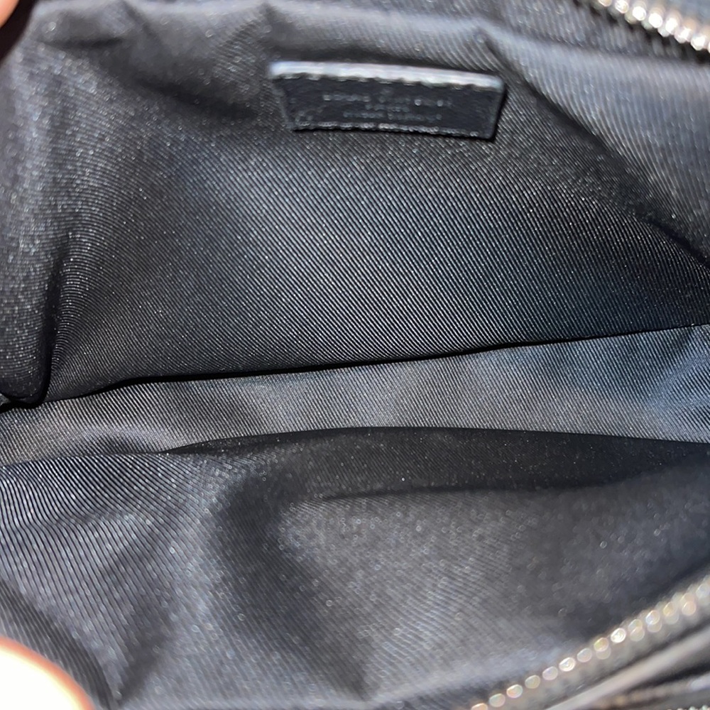 Pristine 100% Authentic Louis Vuitton Outdoor Bum… - image 8